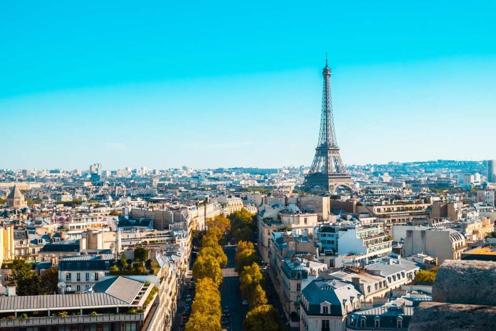 cityscape-paris-sunlight-blue-sky